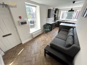 Photo 18- click for photo gallery